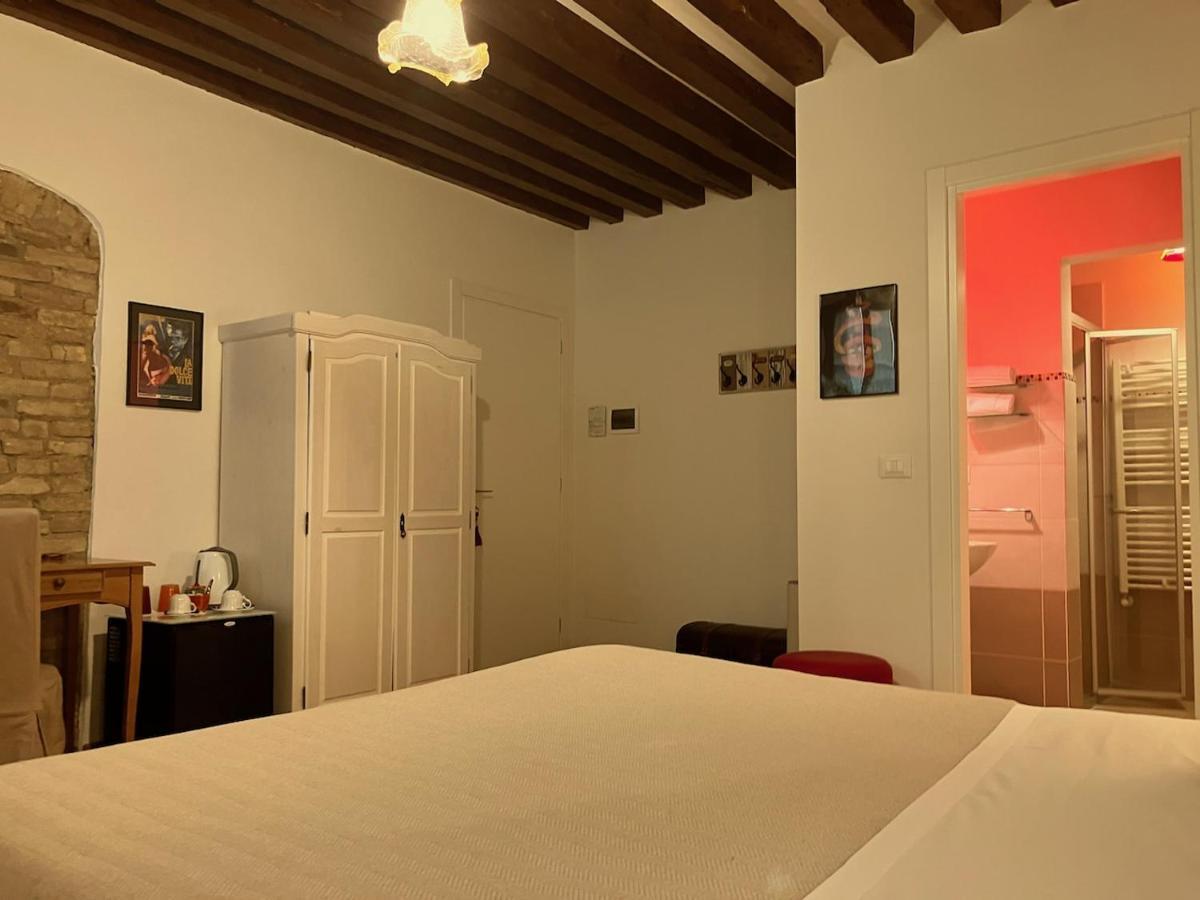 B&B Residenza Corte Antica Venedig Exteriör bild