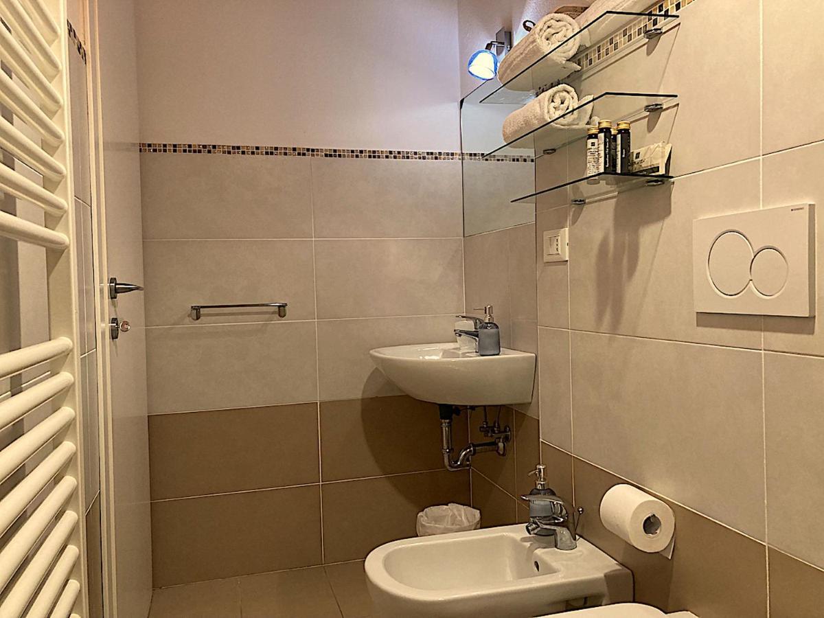 B&B Residenza Corte Antica Venedig Exteriör bild