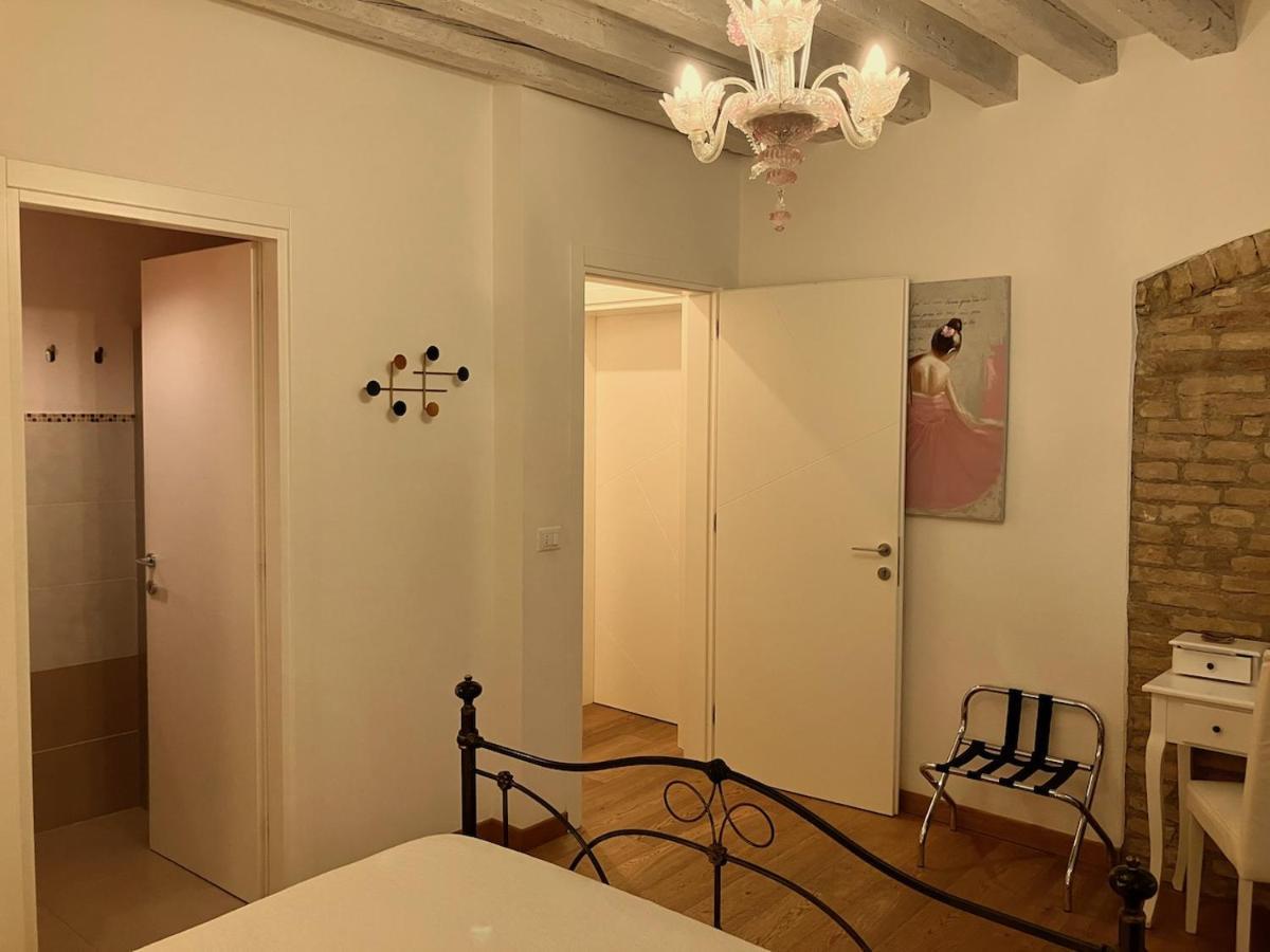 B&B Residenza Corte Antica Venedig Exteriör bild